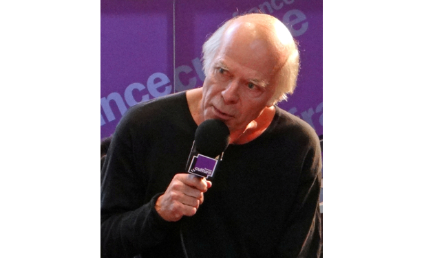 El eterno femenino de una imaginativa pintora