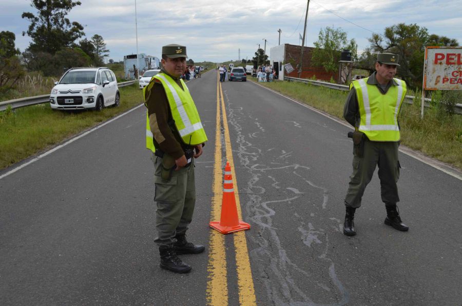 Asambleístas enlentecieron el tránsito en Arroyo Verde. Foto: D. Rojas