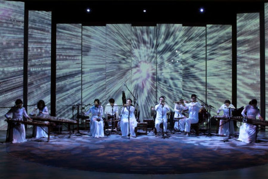 El eterno femenino de una imaginativa pintora