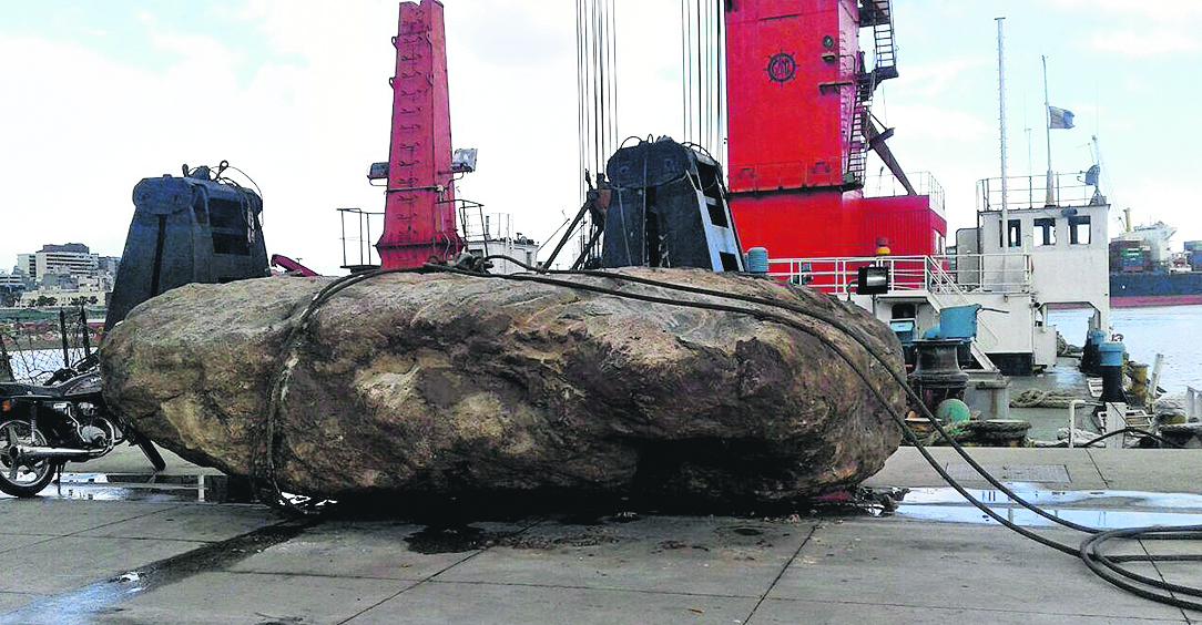 El eterno femenino de una imaginativa pintora