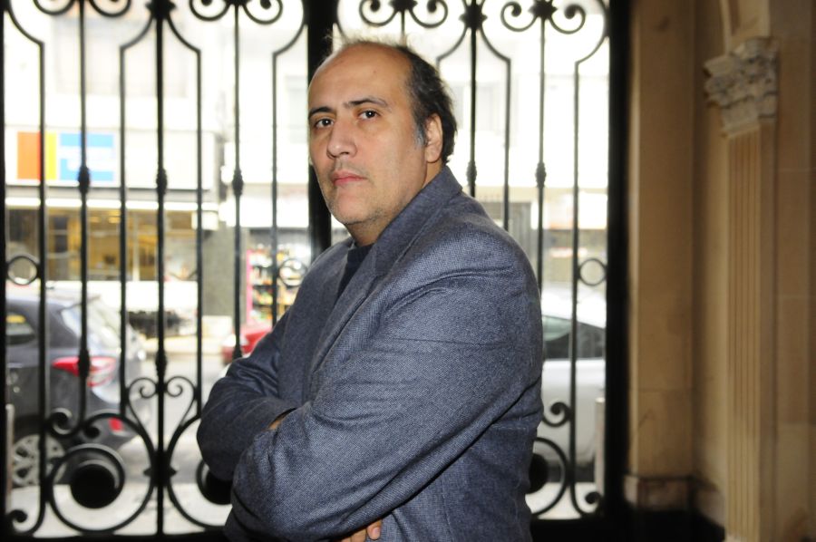 El eterno femenino de una imaginativa pintora