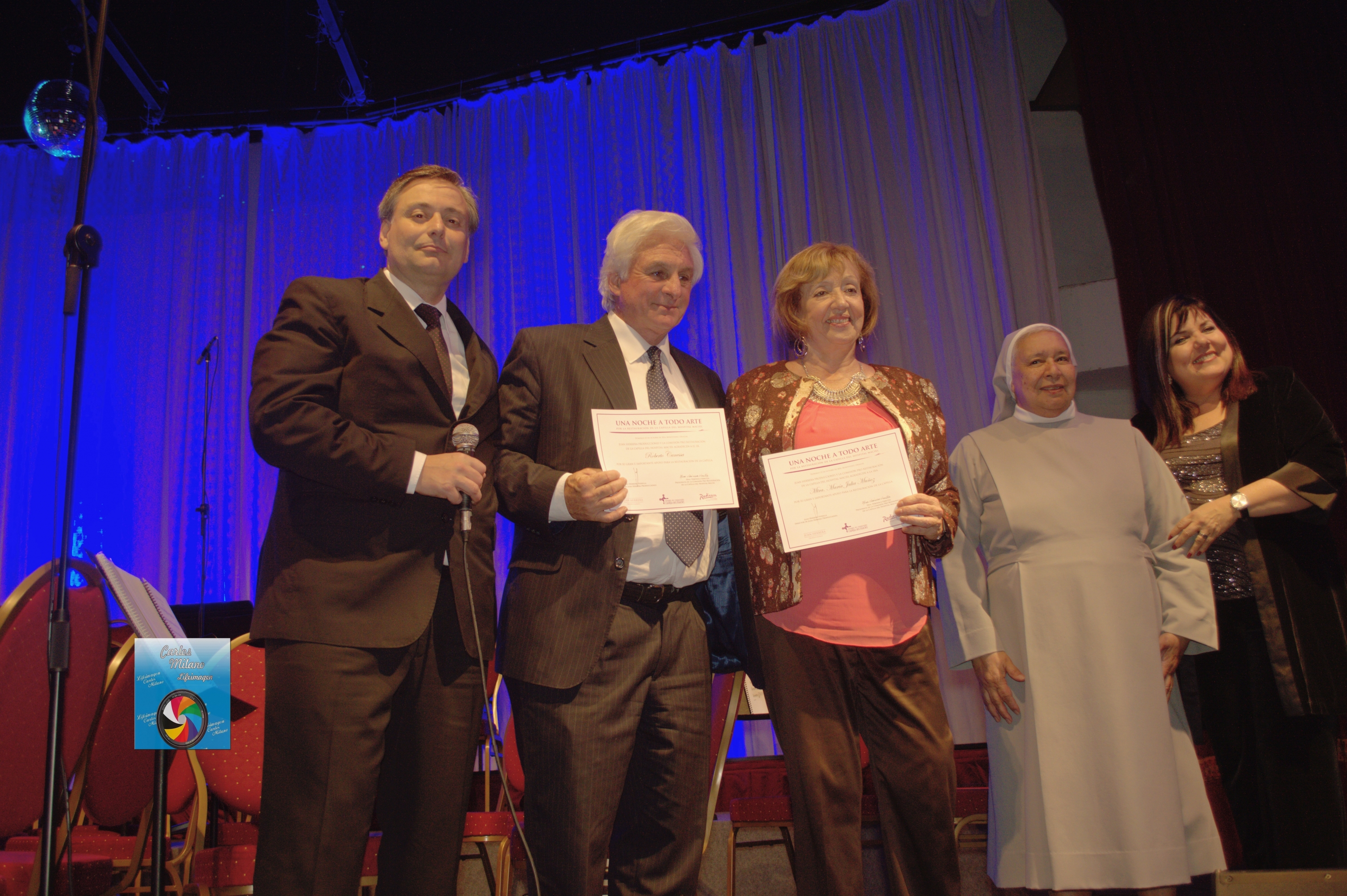 Juan Herrera, Roberto Canessa, María Julia Muñóz, Hermana Verónica, María Inés Obaldía.