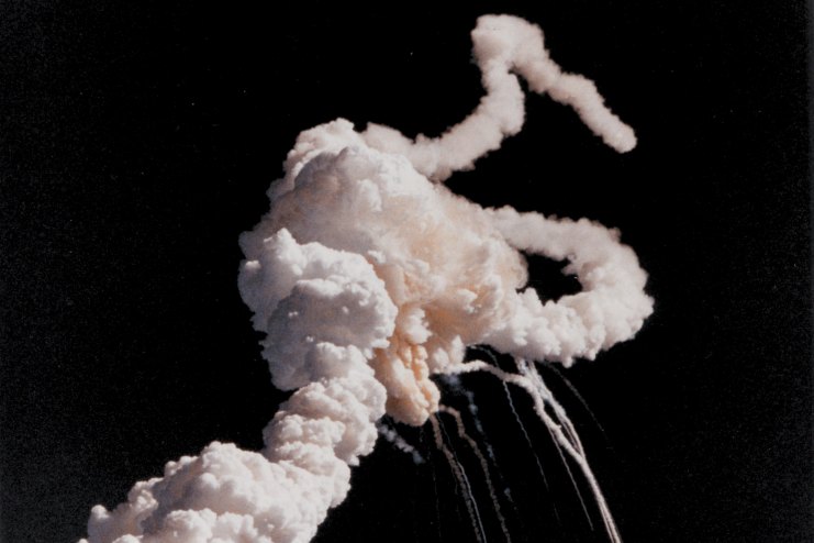 Momento de la explosión del Challenger. Foto: NASA.