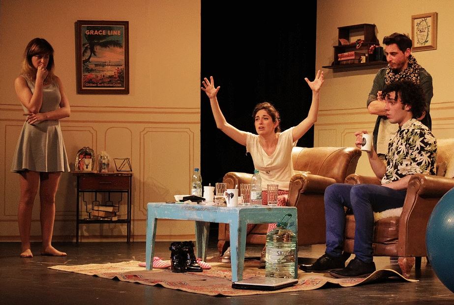 El eterno femenino de una imaginativa pintora