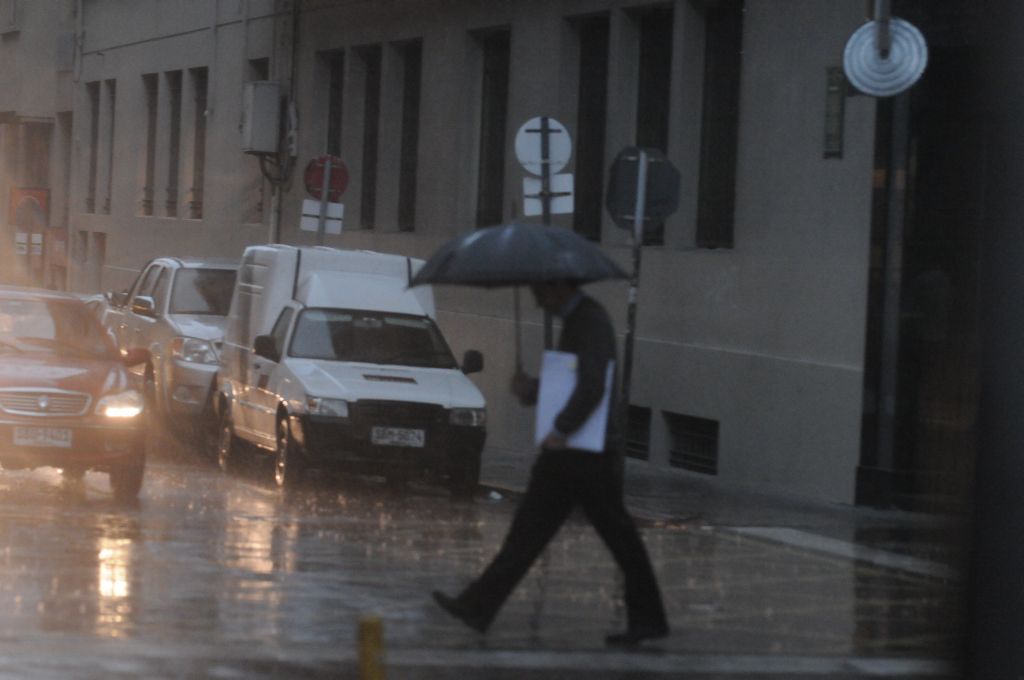 El eterno femenino de una imaginativa pintora