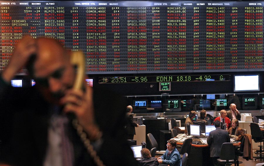 El eterno femenino de una imaginativa pintora