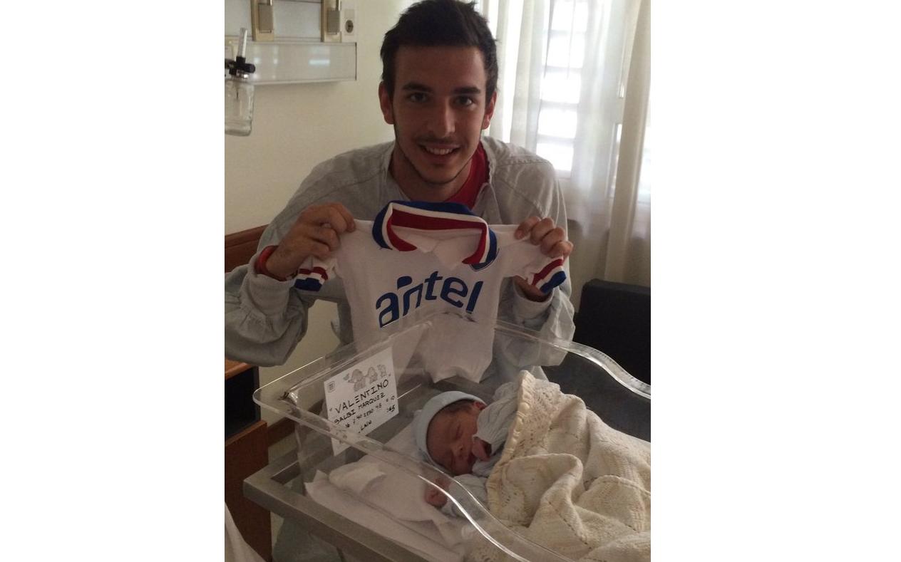 El eterno femenino de una imaginativa pintora