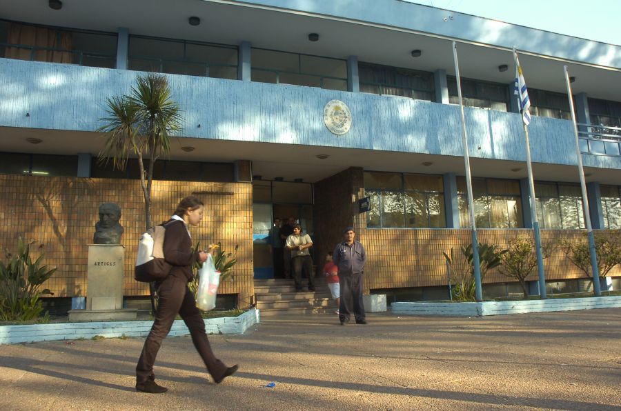 El eterno femenino de una imaginativa pintora