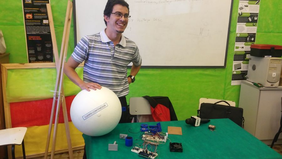 El eterno femenino de una imaginativa pintora