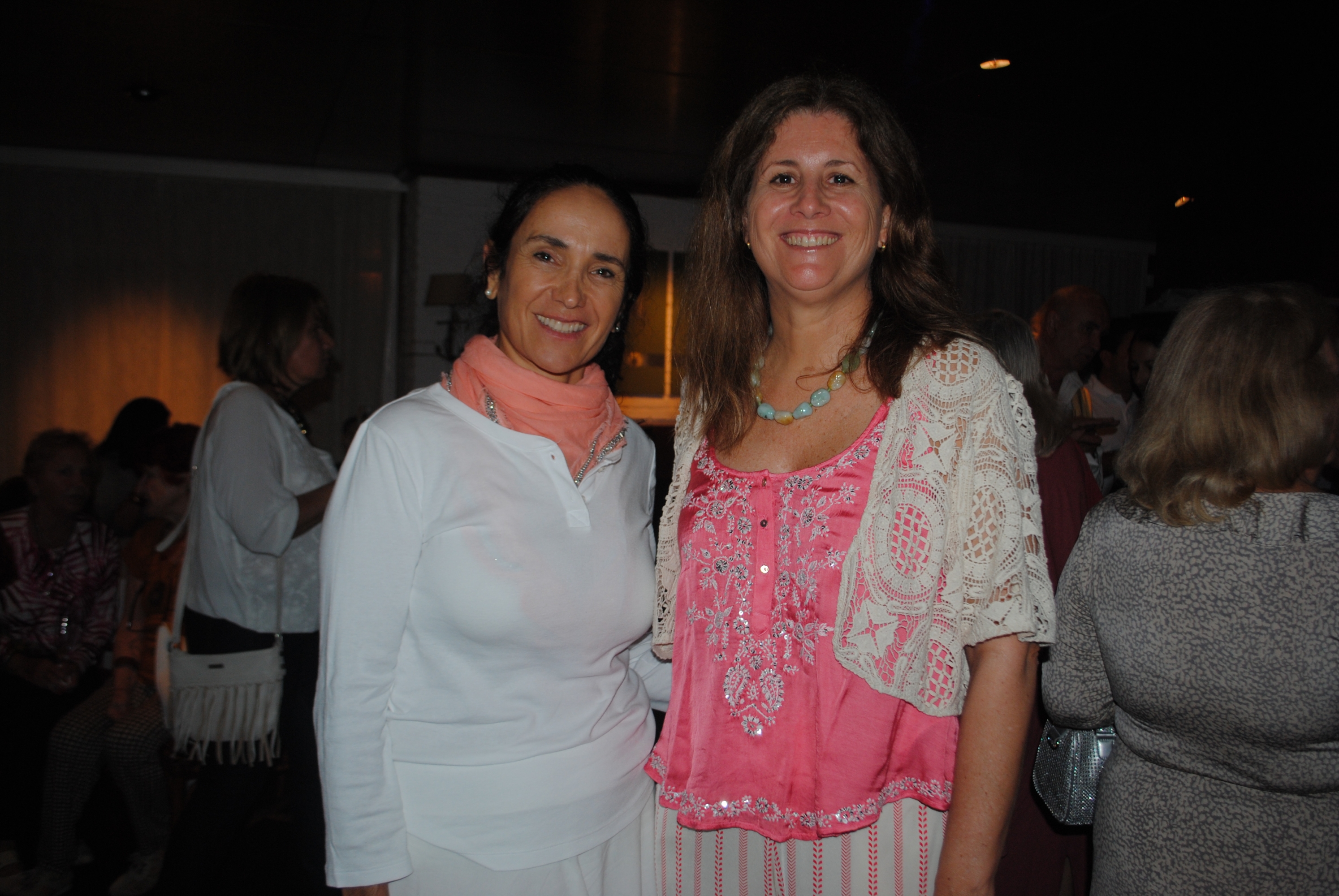 Andrea Estevez, Beatriz Otero.