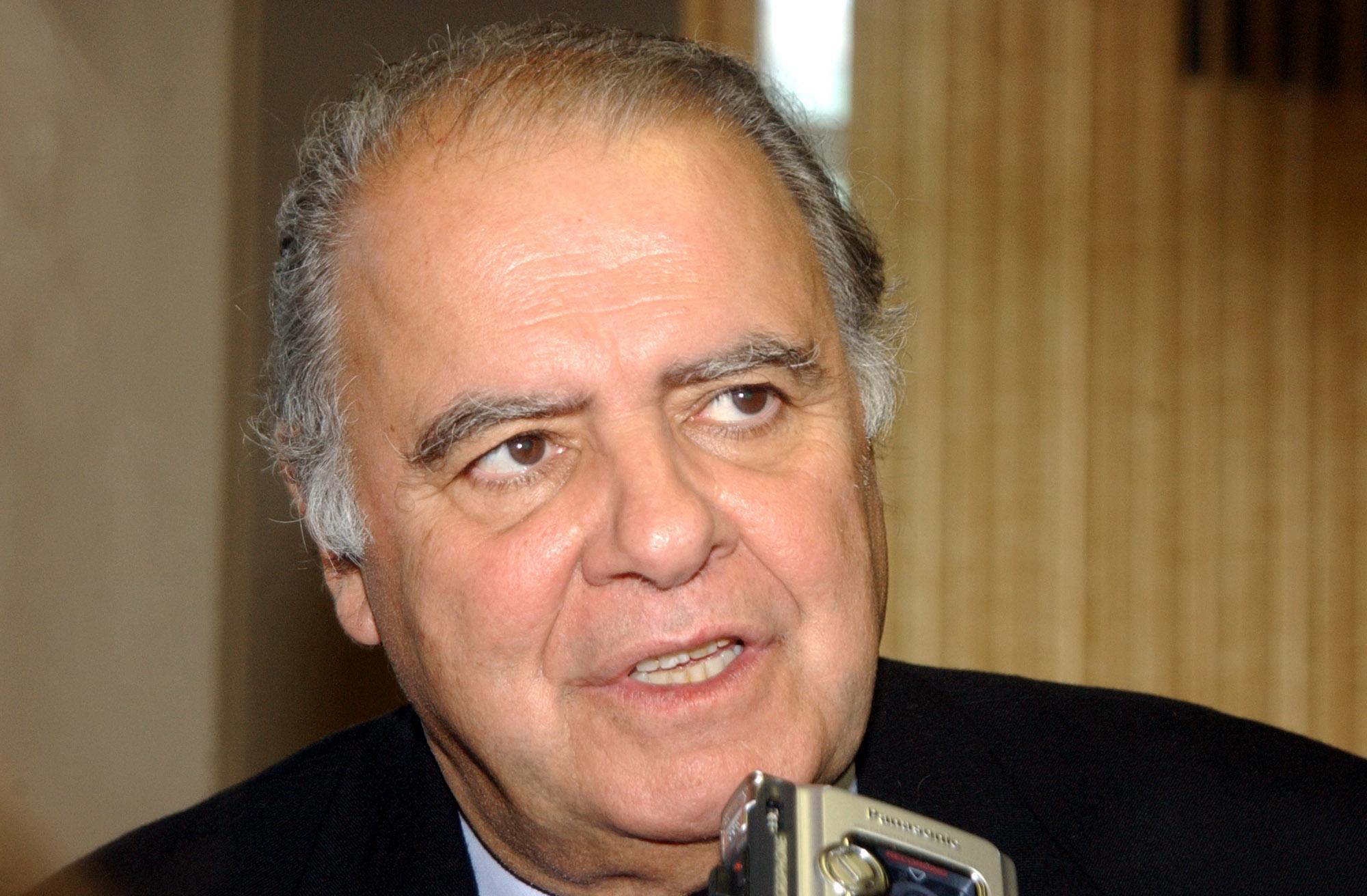 El eterno femenino de una imaginativa pintora