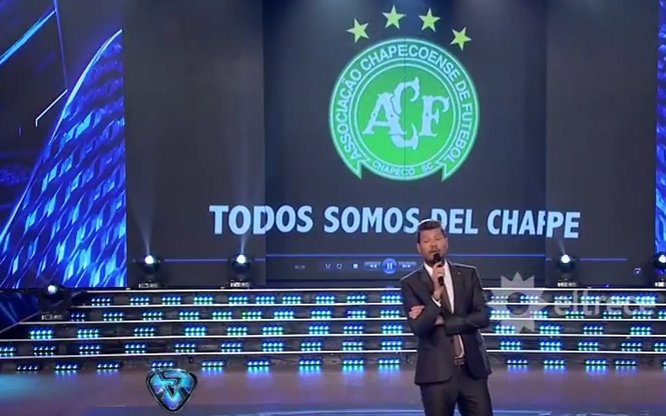 Marcelo Tinelli en el homenaje que hizoa Chapecoense