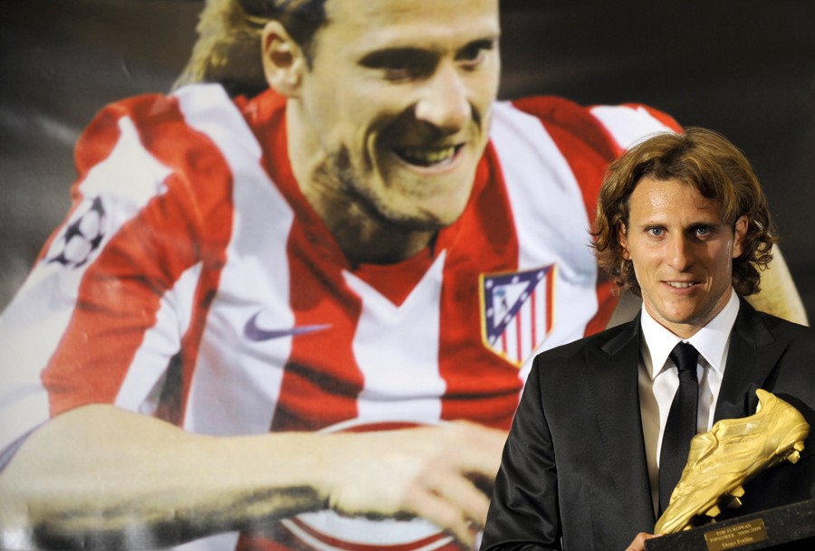 El eterno femenino de una imaginativa pintora