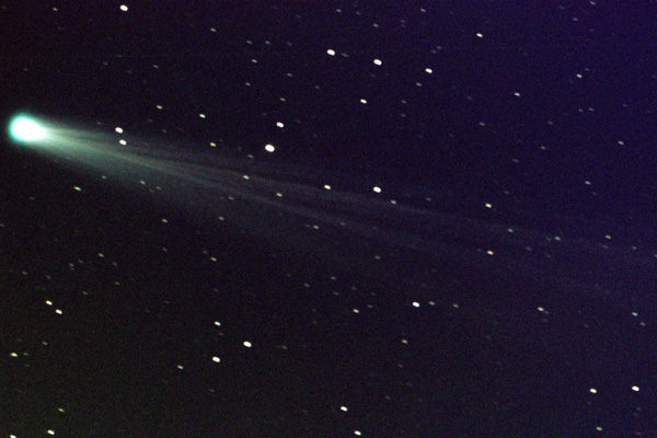 El eterno femenino de una imaginativa pintora