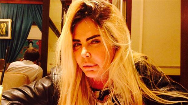 El eterno femenino de una imaginativa pintora