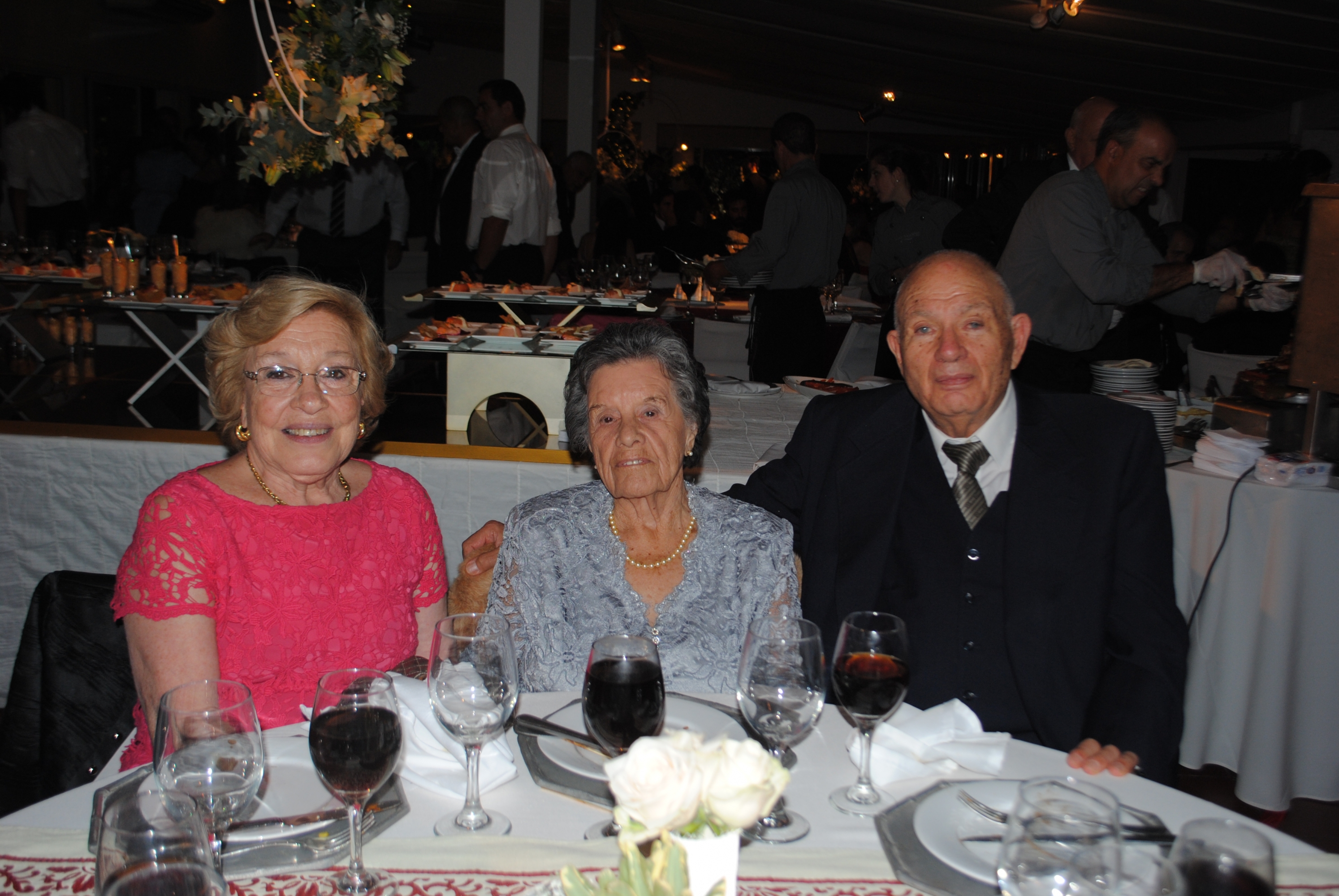 Gladys do Canto, Jacinta Saravia, Oscar Gestido.