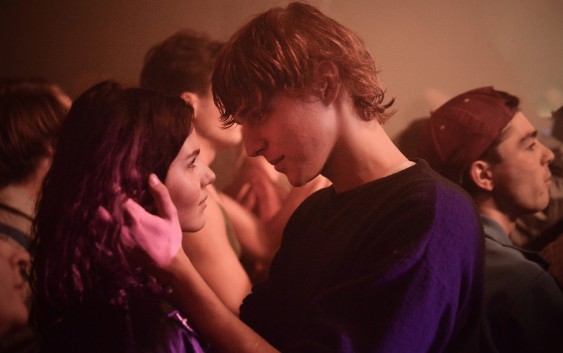 El eterno femenino de una imaginativa pintora