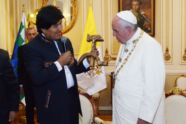Evo Morales el obsequió una
