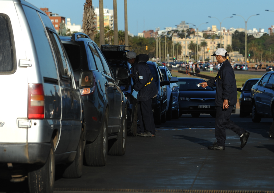 El eterno femenino de una imaginativa pintora