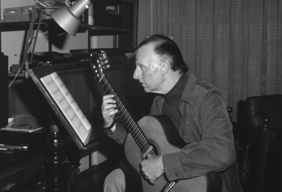 El eterno femenino de una imaginativa pintora