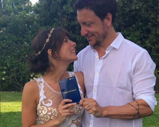 El eterno femenino de una imaginativa pintora