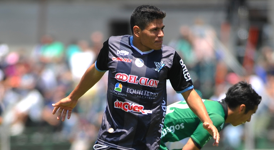 El eterno femenino de una imaginativa pintora