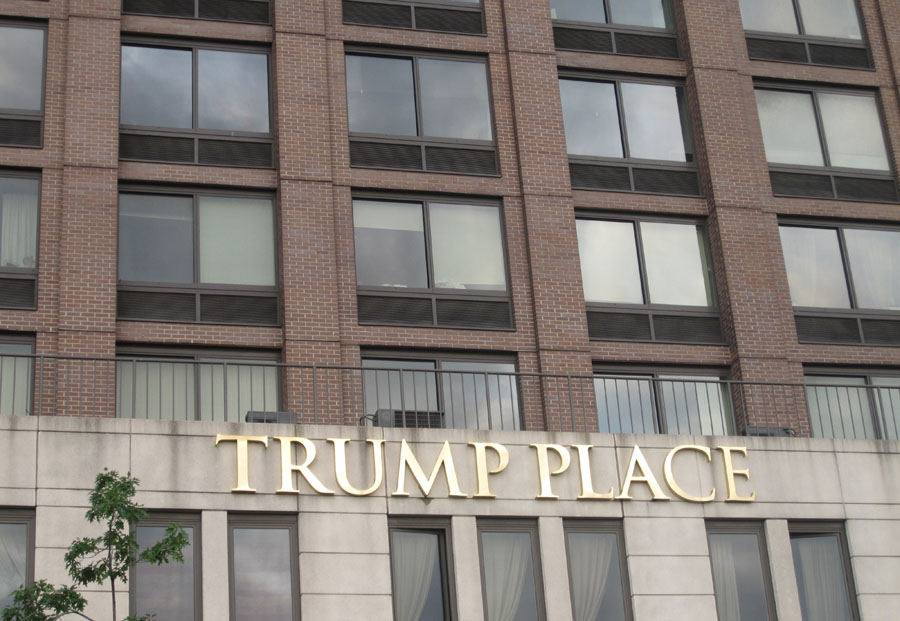 El eterno femenino de una imaginativa pintora