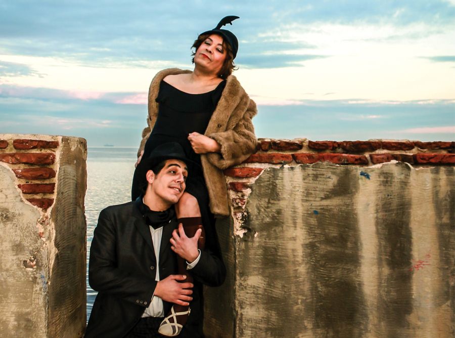 El eterno femenino de una imaginativa pintora