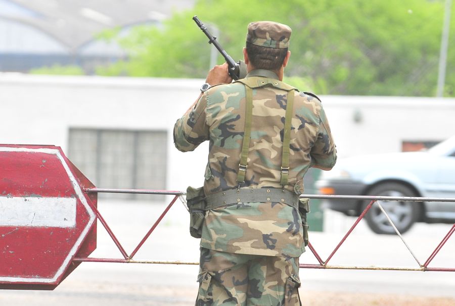 El eterno femenino de una imaginativa pintora