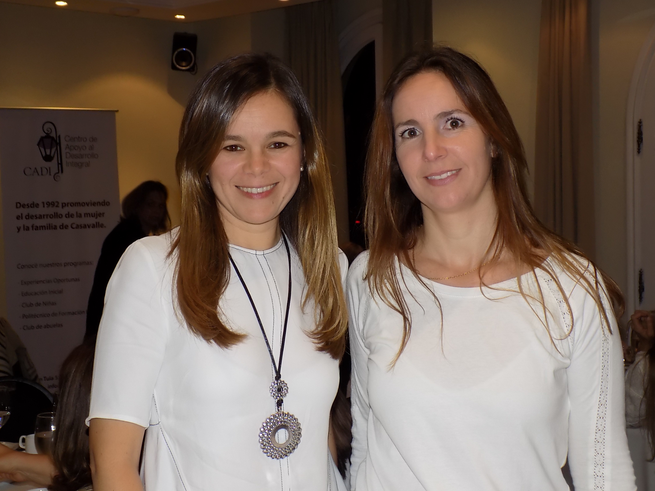 Marisol Cabrera, Cecilia Macedo.