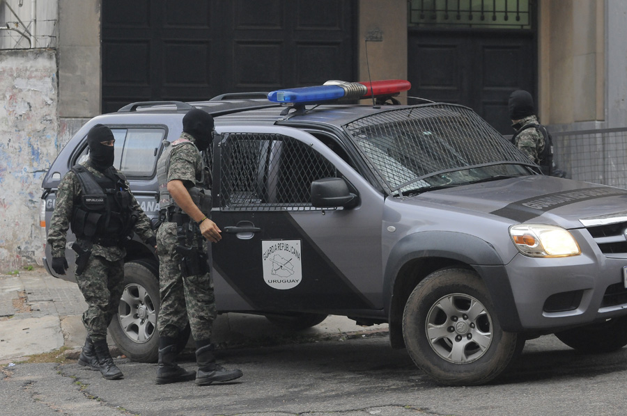 El eterno femenino de una imaginativa pintora