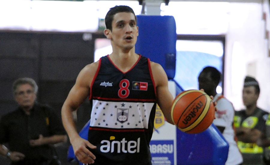 El eterno femenino de una imaginativa pintora