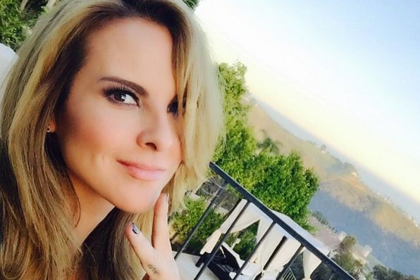 El eterno femenino de una imaginativa pintora