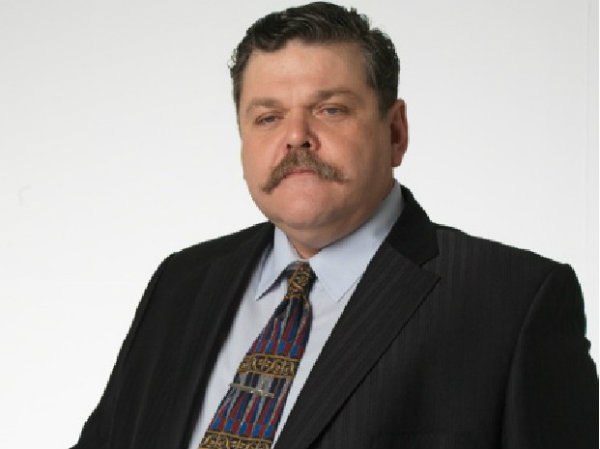 El eterno femenino de una imaginativa pintora