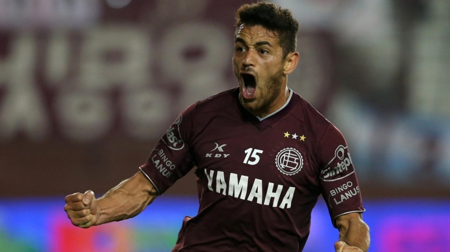 El eterno femenino de una imaginativa pintora