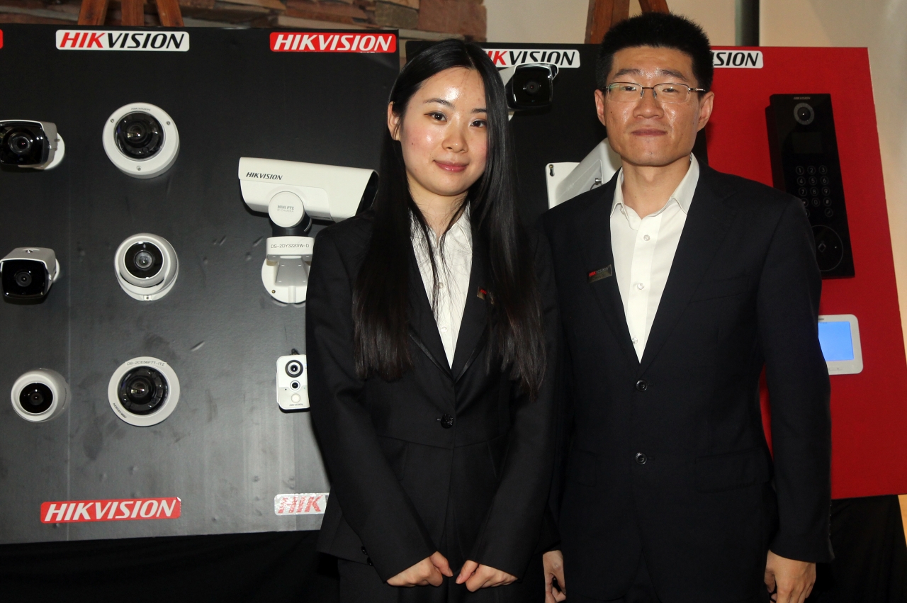 Eva Yang, Camilo Gu.