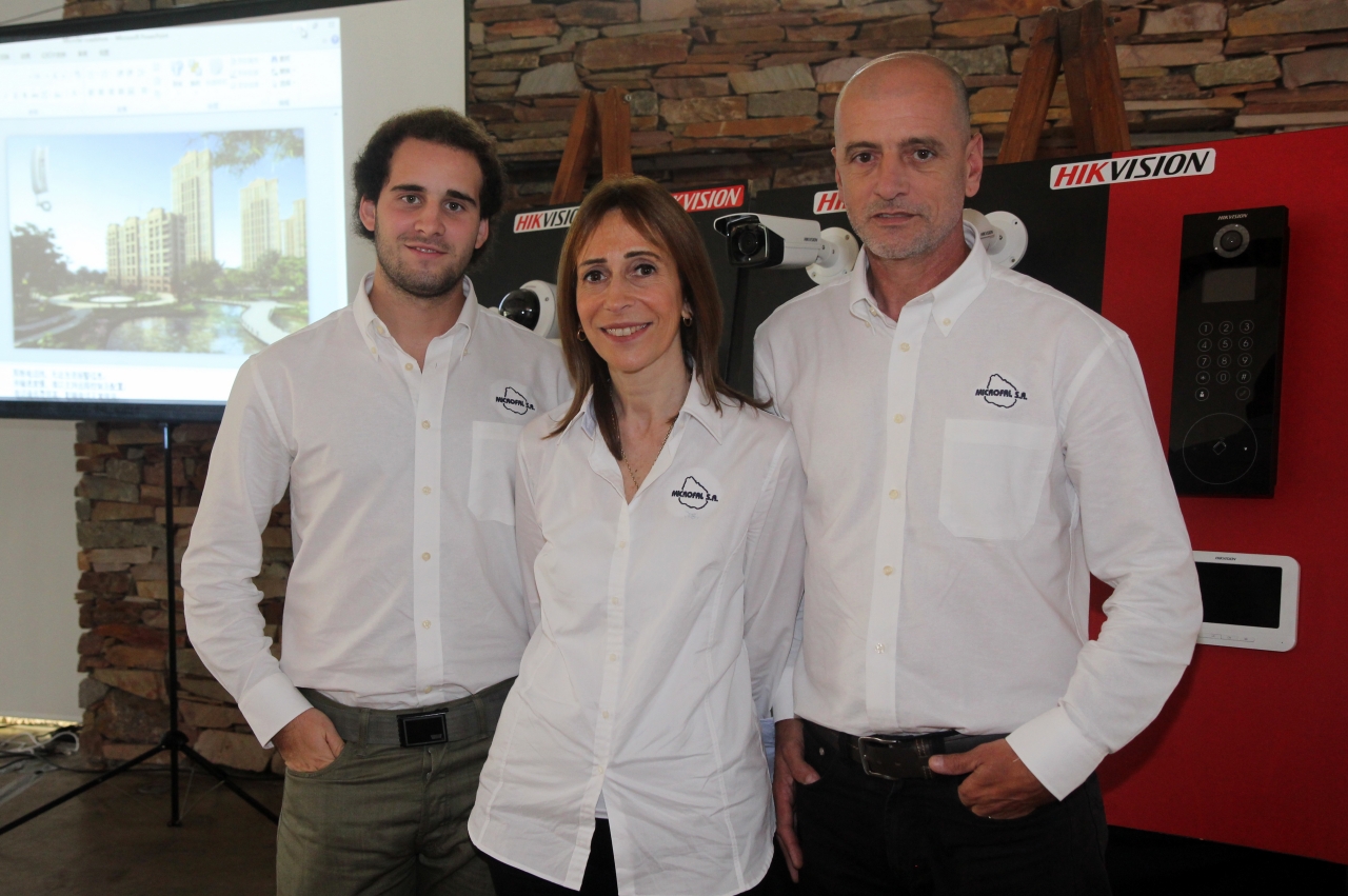 Rodrigo Gorbaran, Soledad Pigatto, Adrián González.