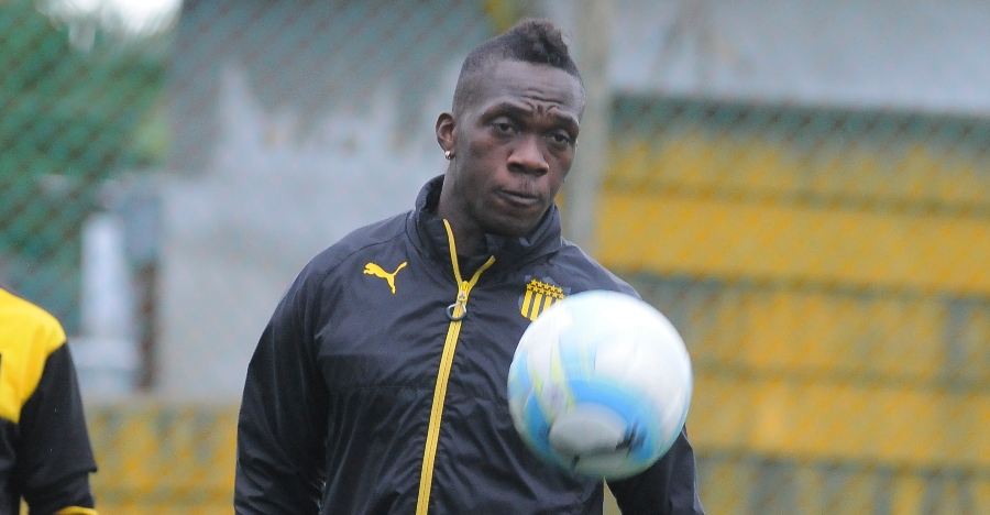 El eterno femenino de una imaginativa pintora