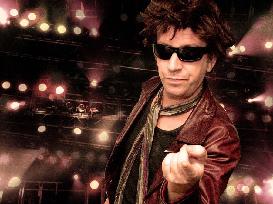 El eterno femenino de una imaginativa pintora