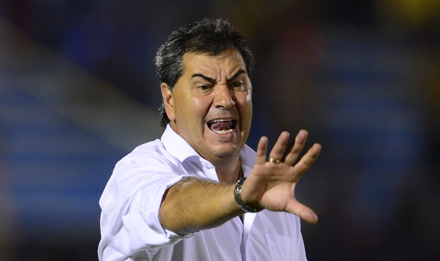 El eterno femenino de una imaginativa pintora