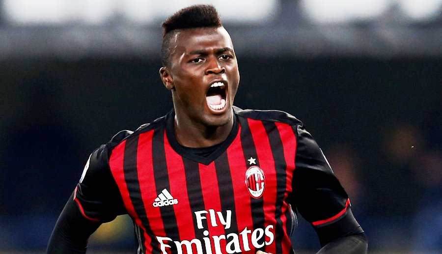 El eterno femenino de una imaginativa pintora