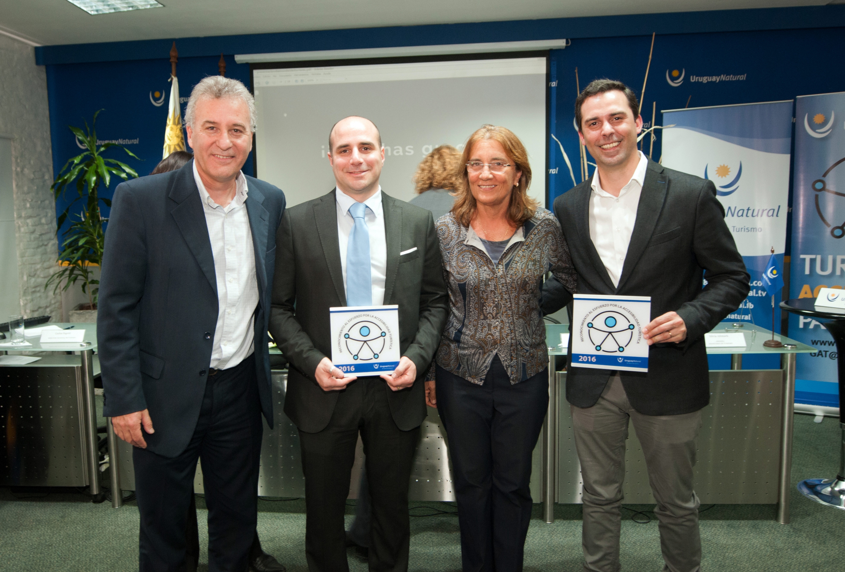 El eterno femenino de una imaginativa pintora