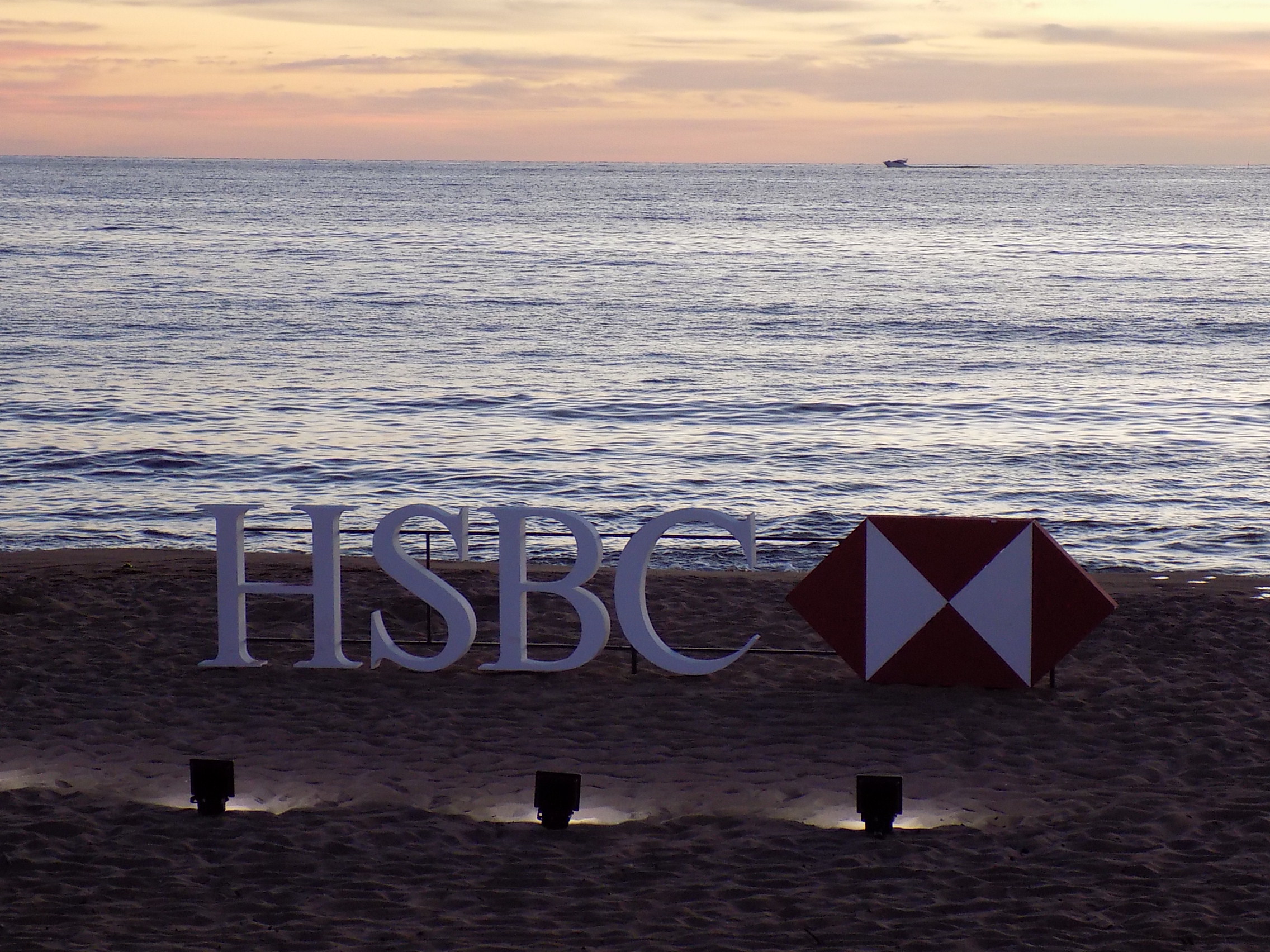 Reencuentro HSBC al atardecer.