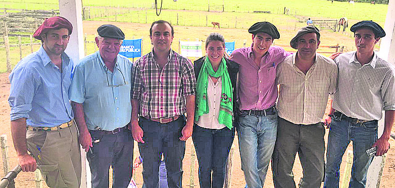 El eterno femenino de una imaginativa pintora