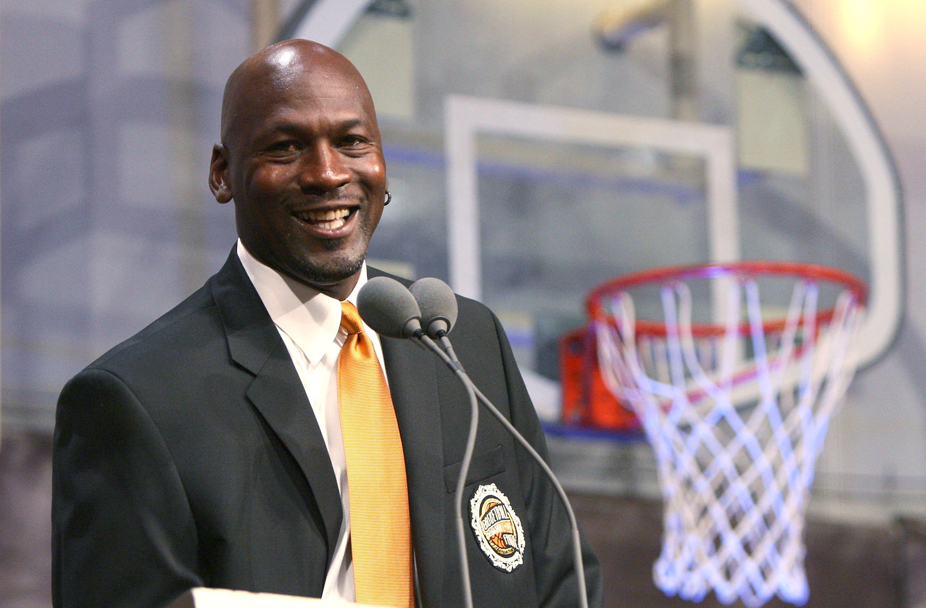 El eterno femenino de una imaginativa pintora