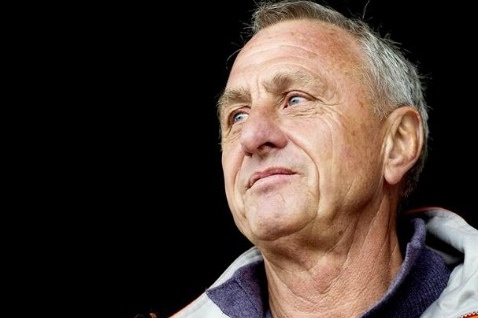 Johan Cruyff ha mejorado de su cáncer de pulmón. Foto: EFE