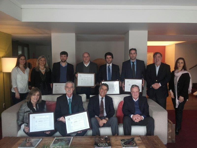 El eterno femenino de una imaginativa pintora