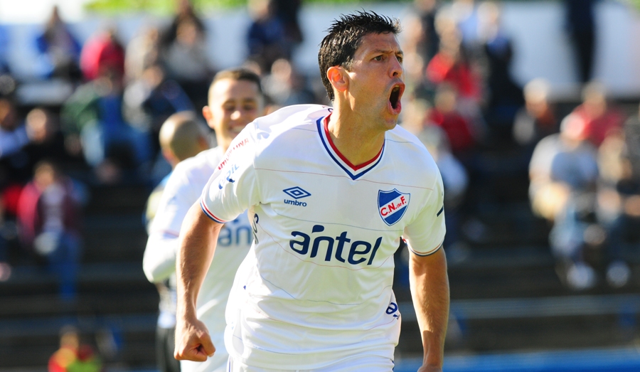 El eterno femenino de una imaginativa pintora