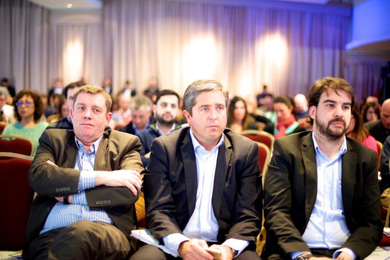 Alfonso Berriel –Gerente Comercial de GeneXus Consulting-, Rafael Mon – Gerente General de K2B y Gerardo Bentancour – Gerente de Proyectos de GeneXus Consulting