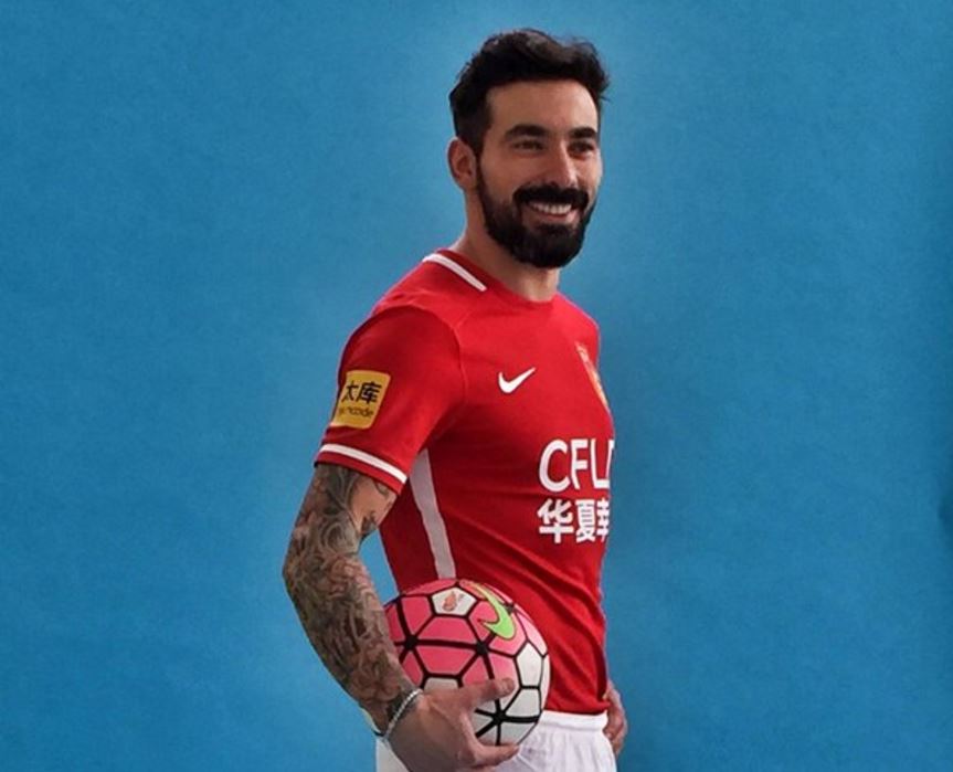 Ezequiel Lavezzi con la camiseta de Hebei Fortune. Foto: Hebei Fortune